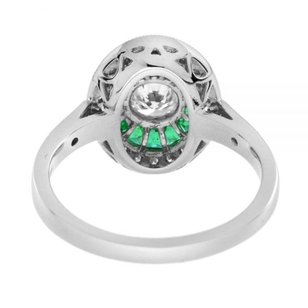 0.40ct Diamond and Emerald Oval Cluster Target Ring