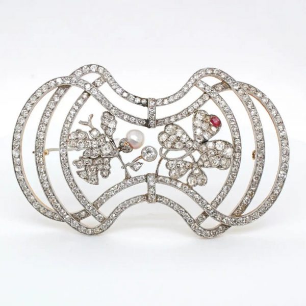 Art Nouveau 10cts Old Cut Diamond Oak Leaf and Trefoil Clover Brooch with Natural Pearl and Ruby