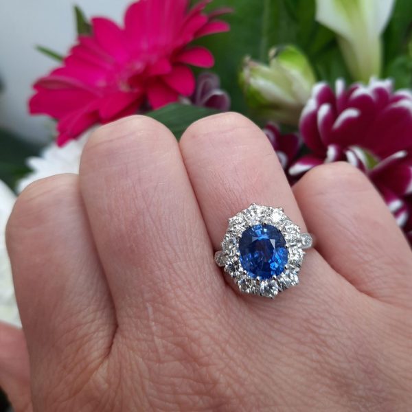 3.25ct Sapphire and Diamond Cluster Ring