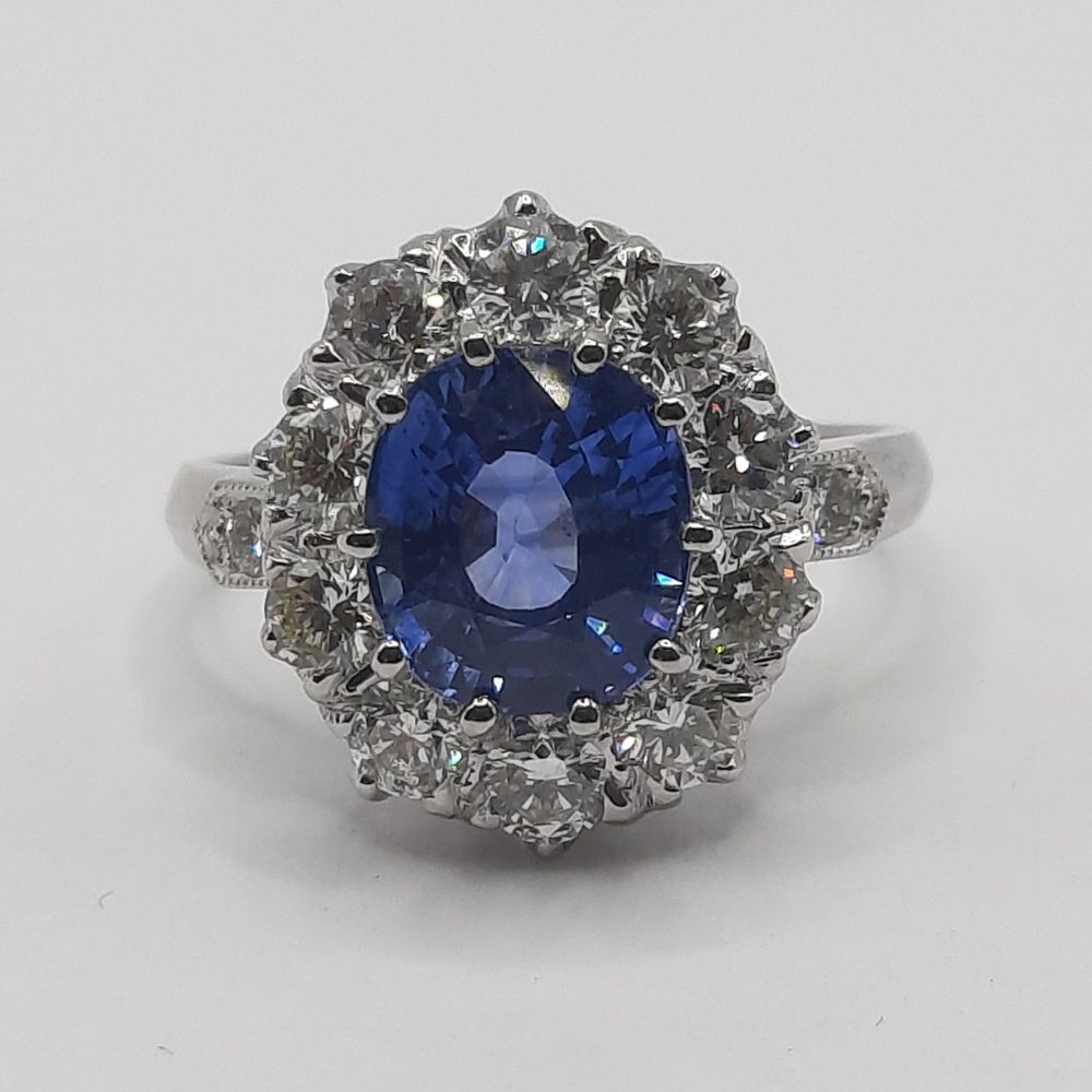 3.25ct Sapphire and Diamond Cluster Ring - Jewellery Discovery