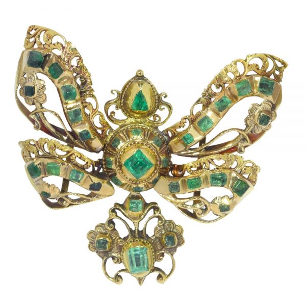 Antique Baroque Emerald and Gold Bow Pendant, 17th Century Circa 1650