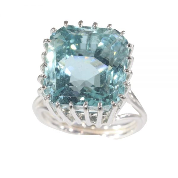 Vintage 16cts Aquamarine Cocktail Ring in 18ct White Gold