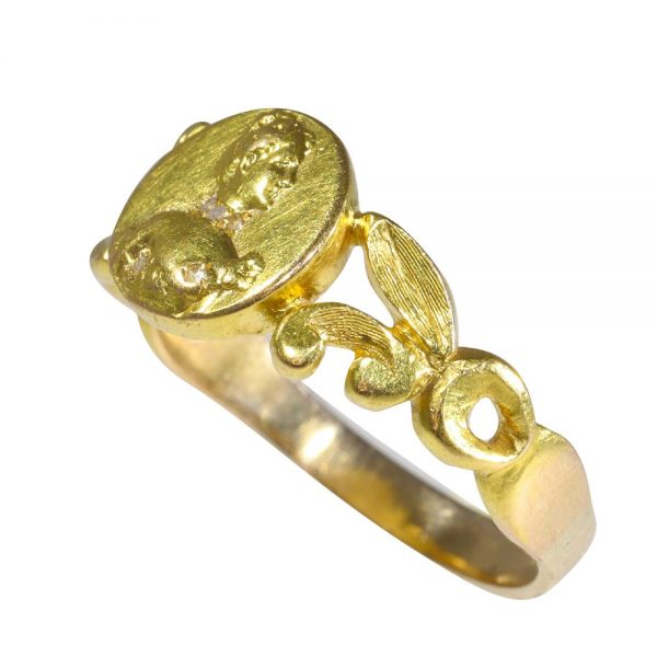 Art Nouveau Antique Gold and Rose Cut Diamond Ring