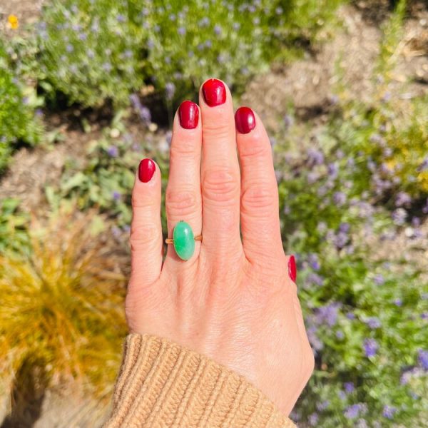 Vintage 1950s Cabochon Jadeite Jade Ring in 9ct Yellow Gold