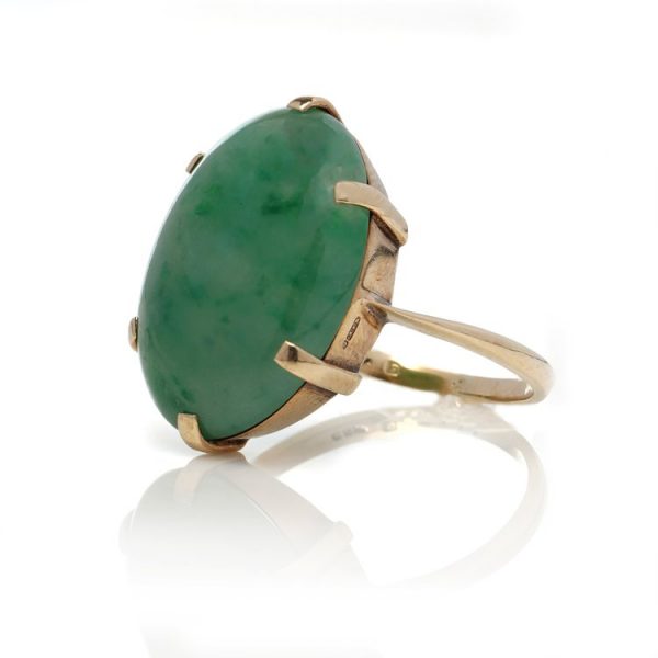 Vintage 1950s Cabochon Jadeite Jade Ring in 9ct Yellow Gold