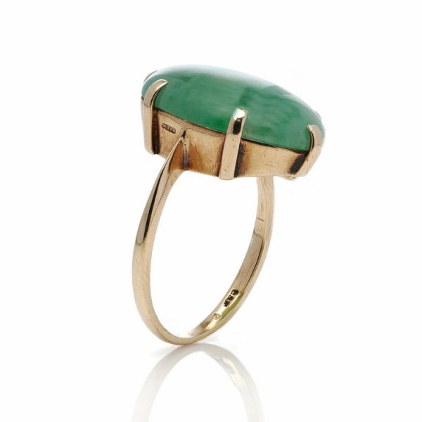 Vintage 1950s Cabochon Jadeite Jade Ring in 9ct Yellow Gold