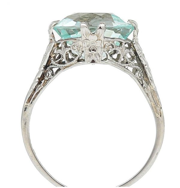 Antique aquamarine ring side