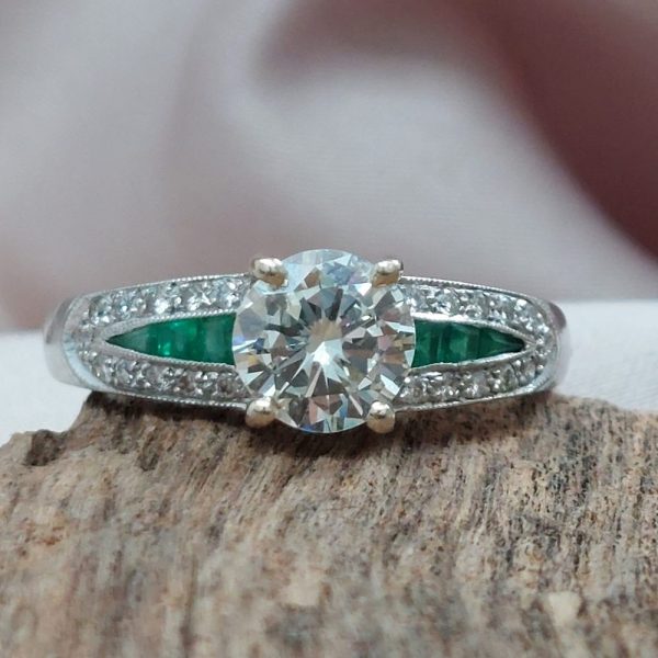 Art Deco Style 0.98ct Diamond Ring with Calibré Cut Emerald