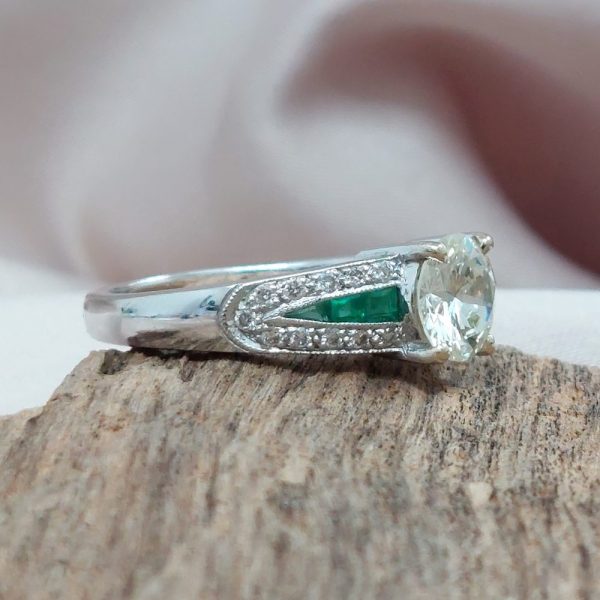 Art Deco Style 0.98ct Diamond Ring with Calibré Cut Emerald
