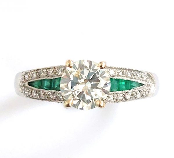 diamond and emerald engagement ring deco
