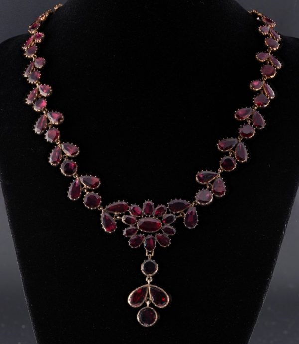 Antique Georgian Almandine Garnet Cluster Riviere Necklace