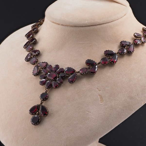 Antique Georgian Almandine Garnet Cluster Riviere Necklace