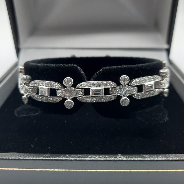 Art Deco 5.7ct Diamond Bracelet in Platinum