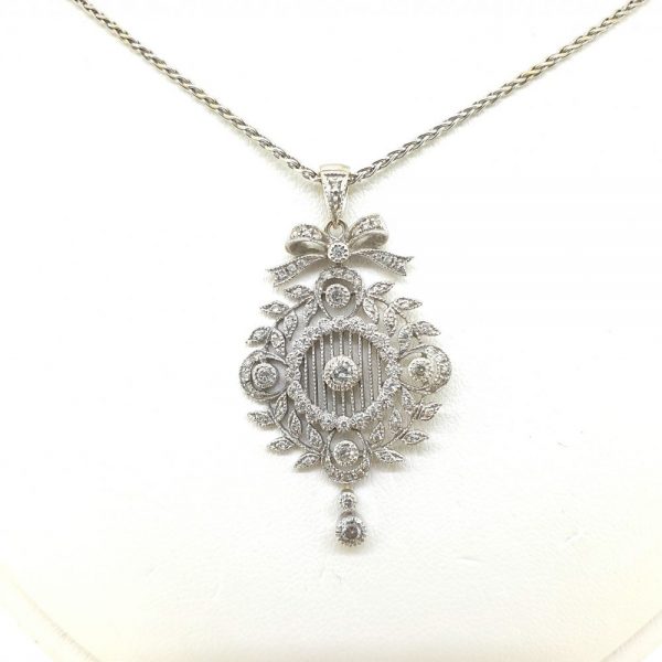 Decorative Diamond Pendant with Chain