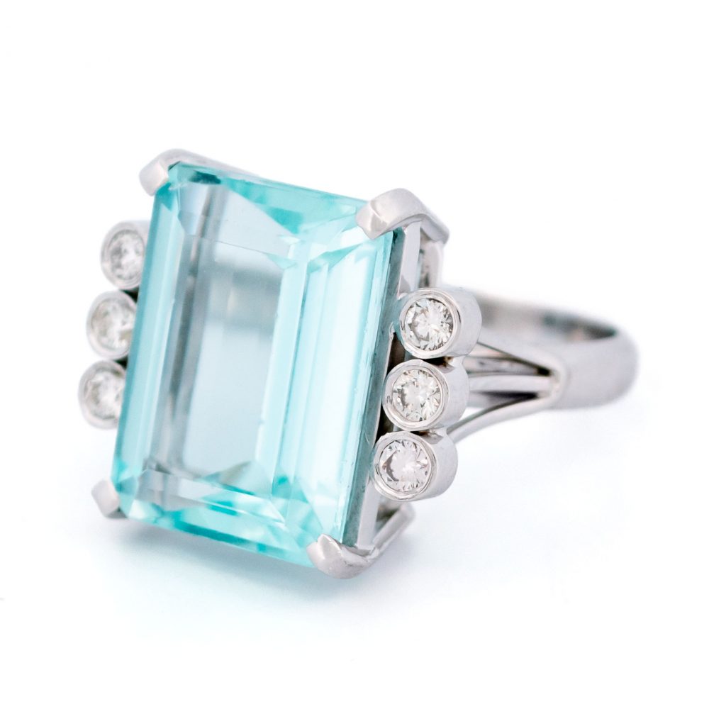 Vintage 9ct Aquamarine and Diamond Dress Ring