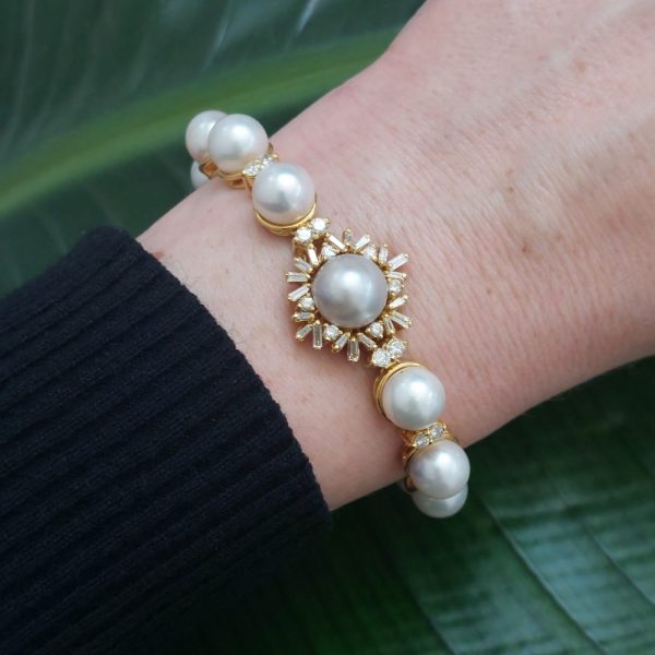 South Sea Pearl and Diamond Bracelet in 18ct Yellow Gold