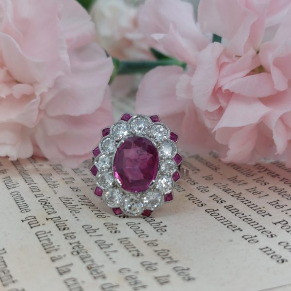 Art Deco Ruby and diamond ring Burma no heat SSEF cluster