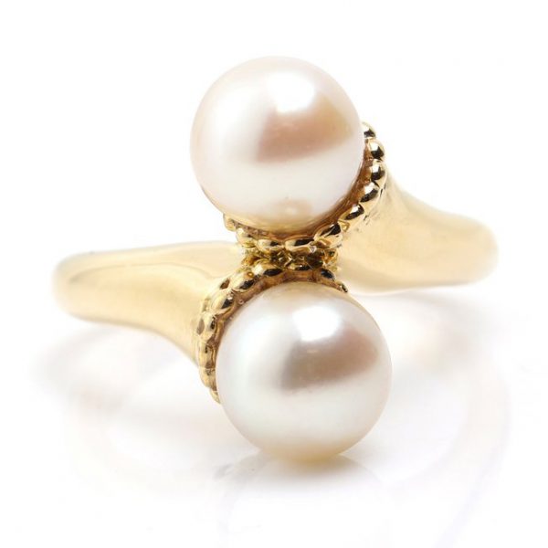 Vintage Van Cleef and Arpels Pearl Toi et Moi Crossover Ring