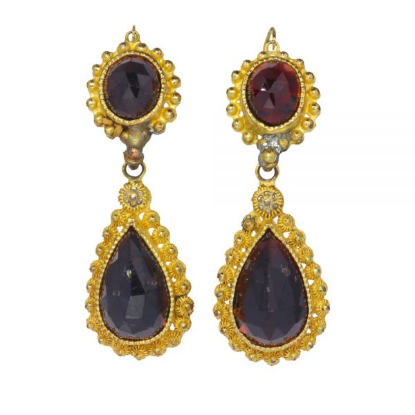 Antique Victorian Garnet Earring and Necklace Parure