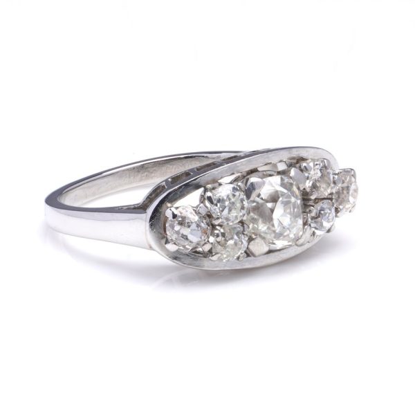 Vintage Old Mine Cut Diamond Ring in Platinum, 1.76 carats