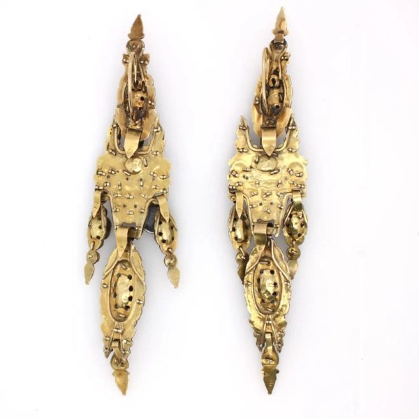 18th Century Antique Iberian Portuguese Gold and Emerald Chandelier Earrings, Circa 1700s