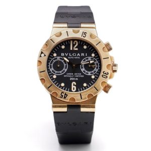 Bvlgari Diagono Scuba 18ct Gold Automatic Divers Chronograph Watch, Ref SC 38 G, 38mm gold case with black dial, Circa 2000, Bulgari strap and buckle