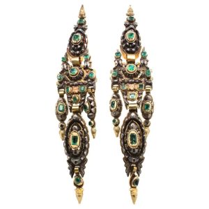 18th Century Antique Iberian Emerald Chandelier Earrings