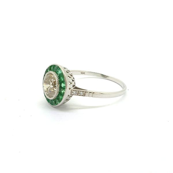1ct Diamond and Calibre Emerald Cluster Target Ring
