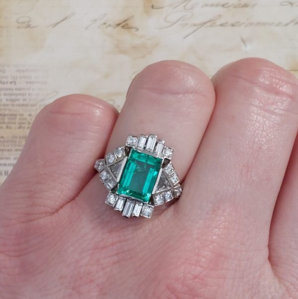 Antique Art Deco 2.25ct Emerald and Diamond Ring