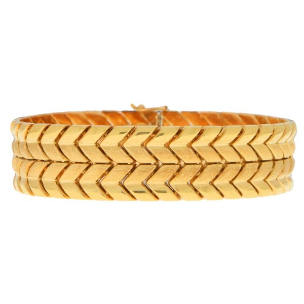 Vintage 1970s Chevron Link 18ct Yellow Gold Bracelet