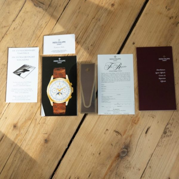 Patek Philippe Calatrava 3919J Gold Watch with box and papers