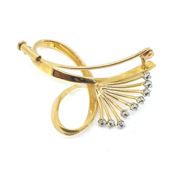 Diamond Set 18ct Yellow Gold Spray Brooch, 18ct yellow gold brooch of a twisted loop design with spray set with round brilliant-cut diamonds to each stem