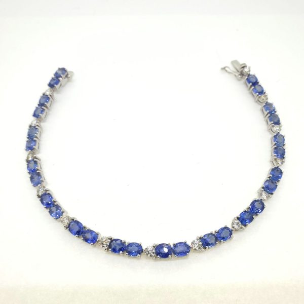 Sapphire and Diamond Line Bracelet, 11.15 carats