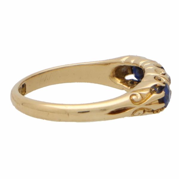Antique Sapphire and Old Cut Diamond Ring in 18ct Yellow Gold