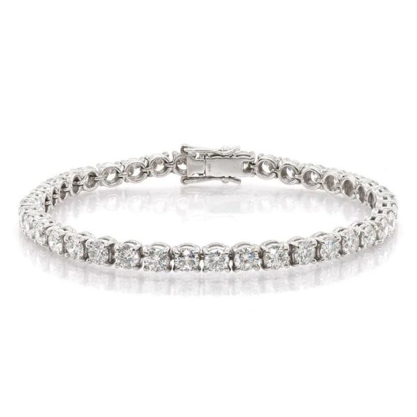 Fine 10.28ct Diamond Line Tennis Bracelet in 18ct White Gold, 39 round brilliant cut diamonds totalling 10.28 carats individually claw set