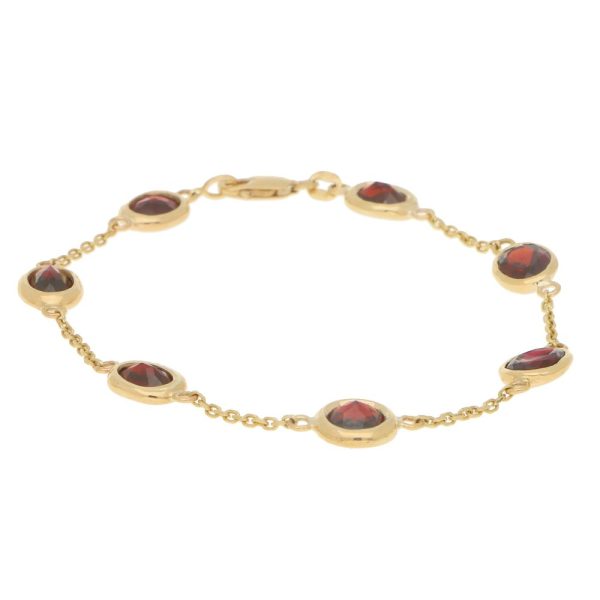 Red Garnet Spectacle Set Bracelet in 9ct Yellow Gold, 11.55 carat total