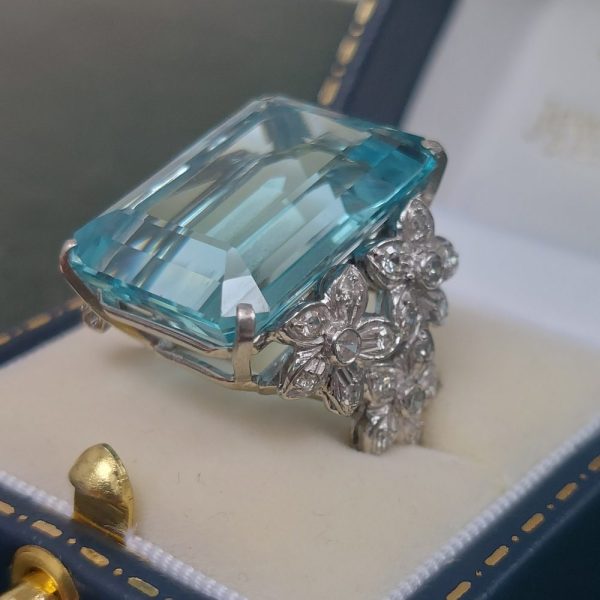 Large 30ct Aquamarine Ring with Diamonds