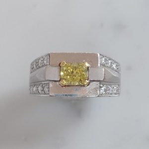 Vintage 0.50ct Yellow Diamond Band Ring