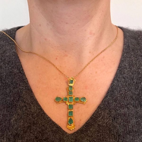 Large Italian 5.01ct Emerald and 18ct Yellow Gold Cross Pendant