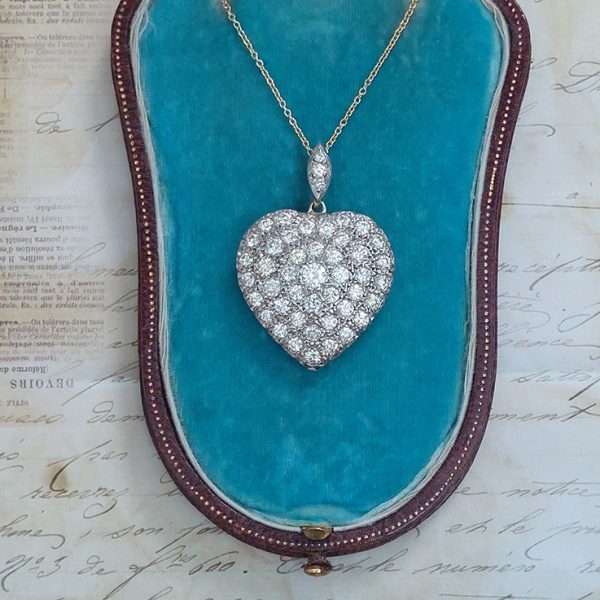 Diamond Set Heart Pendant with Chain, 3 carats