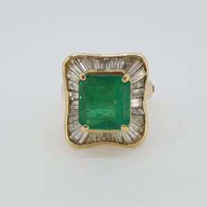 Vintage 4ct Emerald and Baguette Diamond Ballerina Cluster Ring
