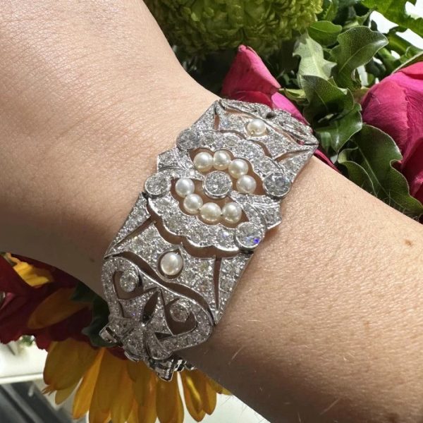 Art Deco 8.90ct Diamond and Natural Pearl Bracelet in Platinum