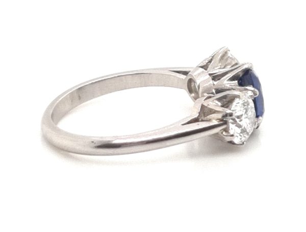 Vintage sapphire engagement ring Burma no heat Platinum