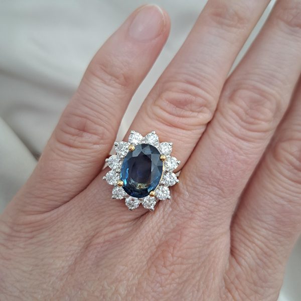 Vintage 5.10ct Sapphire and Diamond Cluster Ring