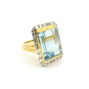 Aquamarine and Baguette Diamond Cocktail Ring, 25 carats