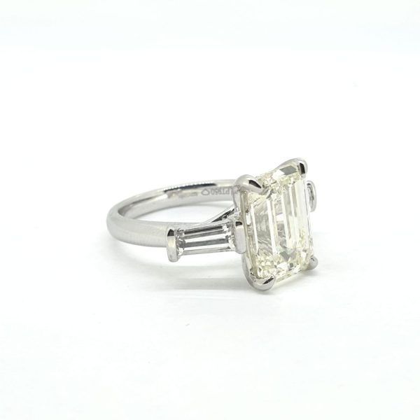 4.14ct Emerald Cut Diamond Solitaire Engagement Ring in Platinum with Baguette Diamond Shoulders