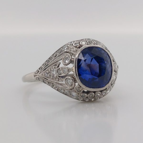 A Tillander 4.40ct Ceylon Sapphire and Diamond Domed Dress Ring