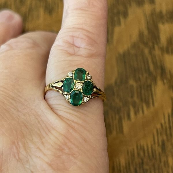 Antique Emerald and Diamond Floral Cluster Ring in 15ct Gold