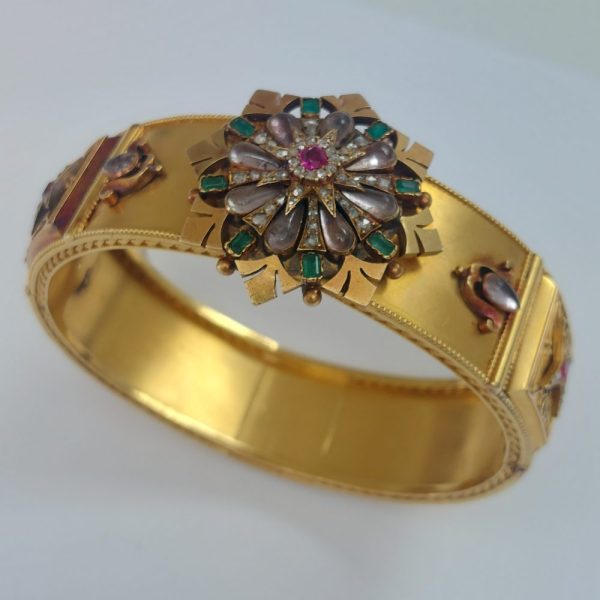 Carlo Giuliano Moonstone and Diamond Gold Bracelet Bangle