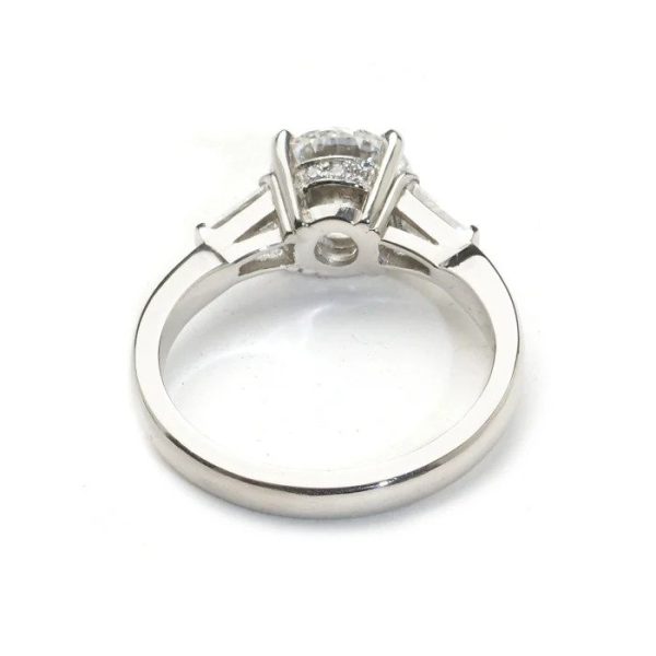 Certified 1.55ct Diamond Solitaire Engagement Ring in Platinum with Baguette Shoulders